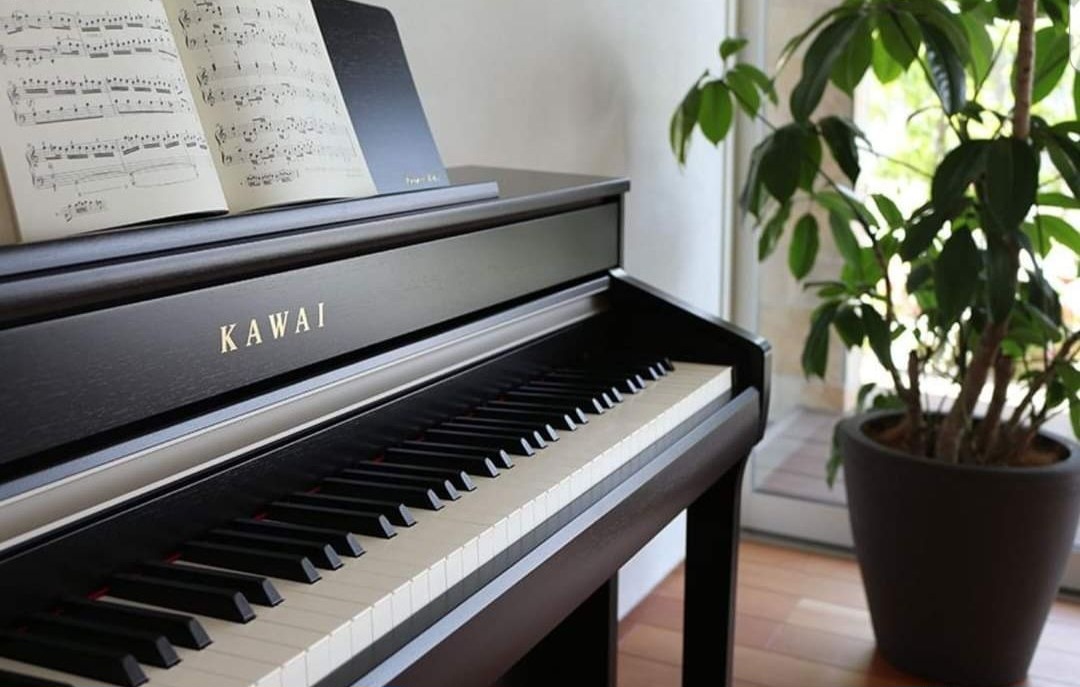 Piano Kawai dans le salon